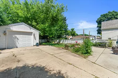 3229 N 90th St, Milwaukee, WI 53222 - Photo 31