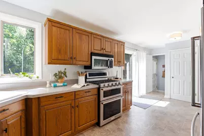 975  Apple Tree Ln, Brookfield, WI 53005 - Photo 15