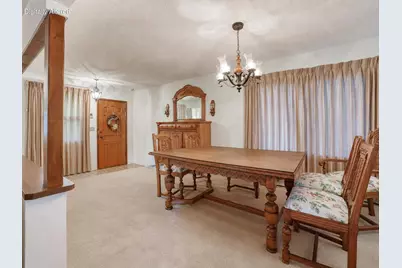 2203 W Goldcrest Ave, Milwaukee, WI 53221 - Photo 21
