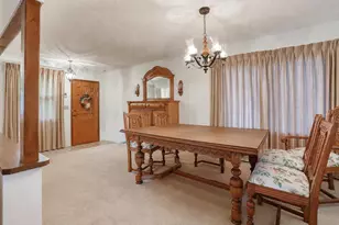 2203 W Goldcrest Ave, Milwaukee, WI 53221 - Photo 21