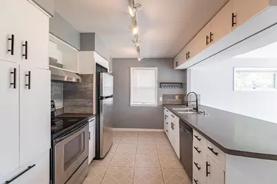 2332  Ferry St, La Crosse, WI 54601 - Photo 5