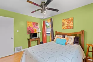 3818 S 18th St, Milwaukee, WI 53221 - Photo 11