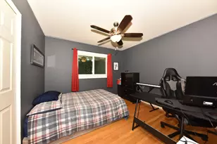 5215 S Balboa Dr, New Berlin, WI 53151 - Photo 17