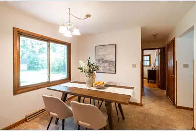 9410 S 15th Ave, Oak Creek, WI 53154 - Photo 7