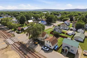 321 E Washington St, Prairie Du Chien, WI 53821 - Photo 3