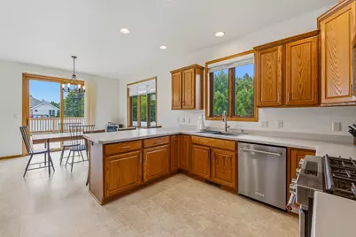 712  Ash Cir, Plymouth, WI 53073 - Photo 3