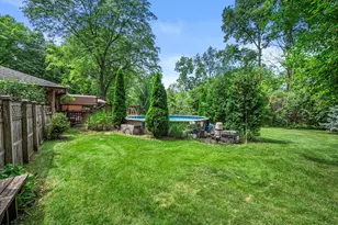 19500 W Pinecrest Ln, New Berlin, WI 53146 - Photo 37