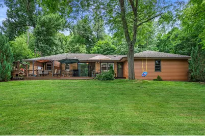 19500 W Pinecrest Ln, New Berlin, WI 53146 - Photo 29