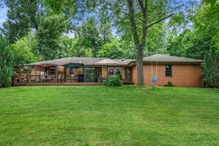 19500 W Pinecrest Ln, New Berlin, WI 53146 - Photo 29