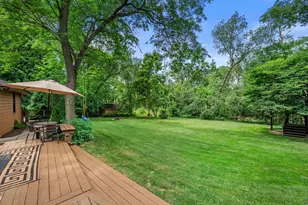 19500 W Pinecrest Ln, New Berlin, WI 53146 - Photo 27