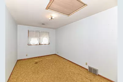 7141 W Forest Home Ave, Greenfield, WI 53220 - Photo 17
