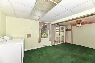 7141 W Forest Home Ave, Greenfield, WI 53220 - Photo 13