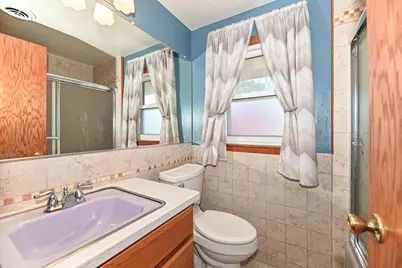 7141 W Forest Home Ave, Greenfield, WI 53220 - Photo 19