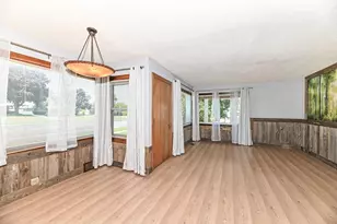 7141 W Forest Home Ave, Greenfield, WI 53220 - Photo 9
