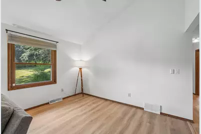 S29W29947 S Bethesda Cir, Genesee, WI 53188 - Photo 17