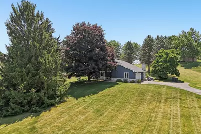 S29W29947 S Bethesda Cir, Genesee, WI 53188 - Photo 45