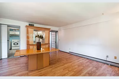 8631 N Servite Dr #113, Milwaukee, WI 53223 - Photo 9
