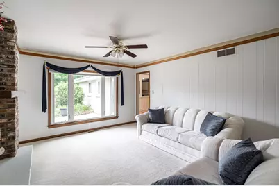 12600 W Wilbur Dr, New Berlin, WI 53151 - Photo 15