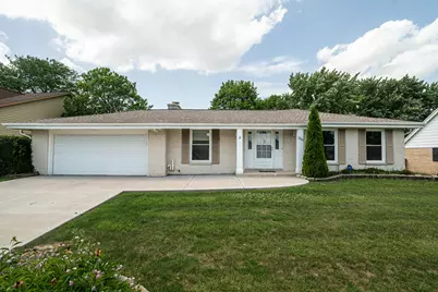 12600 W Wilbur Dr, New Berlin, WI 53151 - Photo 1