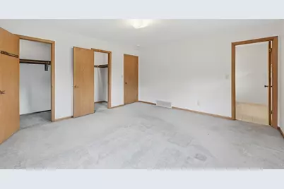 18440  Bristol Ln, Brookfield, WI 53045 - Photo 17