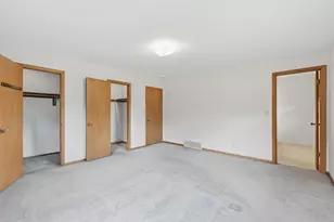 18440 Bristol Ln, Brookfield, WI 53045 - Photo 17