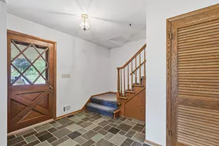 18440 Bristol Ln, Brookfield, WI 53045 - Photo 3