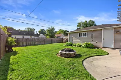 1305  Center St, Racine, WI 53182 - Photo 5