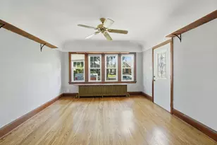 3812 E Carpenter Ave, Cudahy, WI 53110 - Photo 5