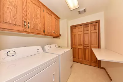 1322  Hidden Fields Dr, West Bend, WI 53095 - Photo 19