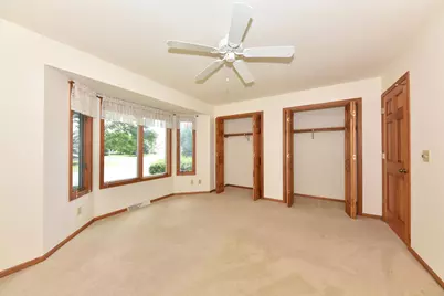 1322  Hidden Fields Dr, West Bend, WI 53095 - Photo 15
