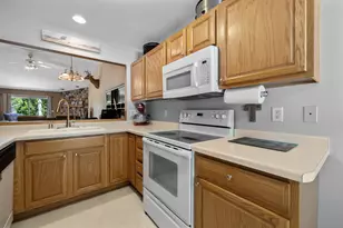 N170W19962 Willow Ridge Dr, Jackson, WI 53037 - Photo 7