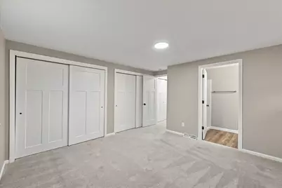 12246 W Euclid Ave, West Allis, WI 53227 - Photo 21