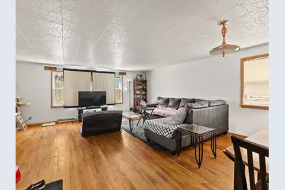 2216  La Follette Ave #2216A, Manitowoc, WI 54220 - Photo 9