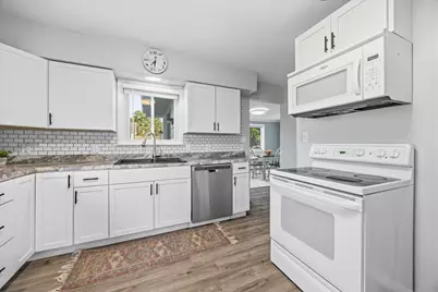 5303  65th St, Kenosha, WI 53142 - Photo 7