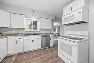 5303 65th St, Kenosha, WI 53142 - Photo 7