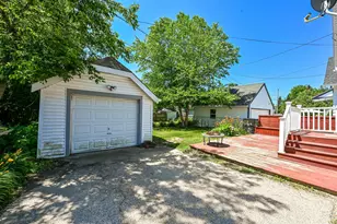 6419 Vista Ave, Wauwatosa, WI 53213 - Photo 27