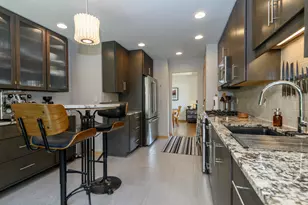 7642 W Honey Creek Pkwy, West Allis, WI 53219 - Photo 13