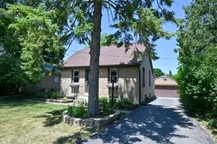 11510 W Wisconsin Ave, Wauwatosa, WI 53226 - Photo 1