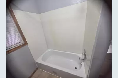 1337 S 63rd St, West Allis, WI 53214 - Photo 13