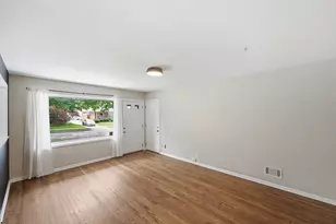 2792 S 58th St, Milwaukee, WI 53219 - Photo 9