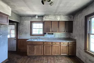 3662 E Ramsey Ave, Cudahy, WI 53110 - Photo 3