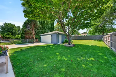 8020  49th Ave, Kenosha, WI 53142 - Photo 7