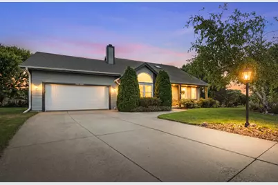 W246N5876  Partridge Ct, Sussex, WI 53089 - Photo 1
