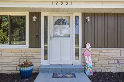 12001  Parkview Ln, Hales Corners, WI 53130 - Photo 45