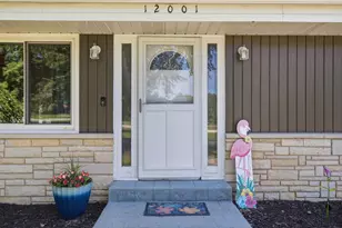 12001 Parkview Ln, Hales Corners, WI 53130 - Photo 45