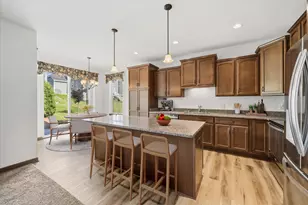 366 Indigo Dr, Port Washington, WI 53074 - Photo 5