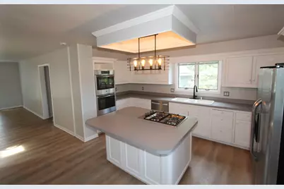201 S Pine St, Burlington, WI 53105 - Photo 21