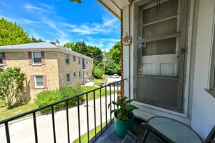 1335 E Randolph Ct, Milwaukee, WI 53212 - Photo 19
