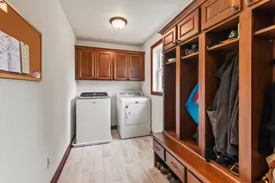 869  Spruce St, Hartford, WI 53027 - Photo 21