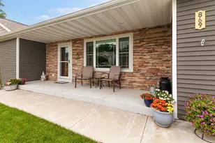 869 Spruce St, Hartford, WI 53027 - Photo 3